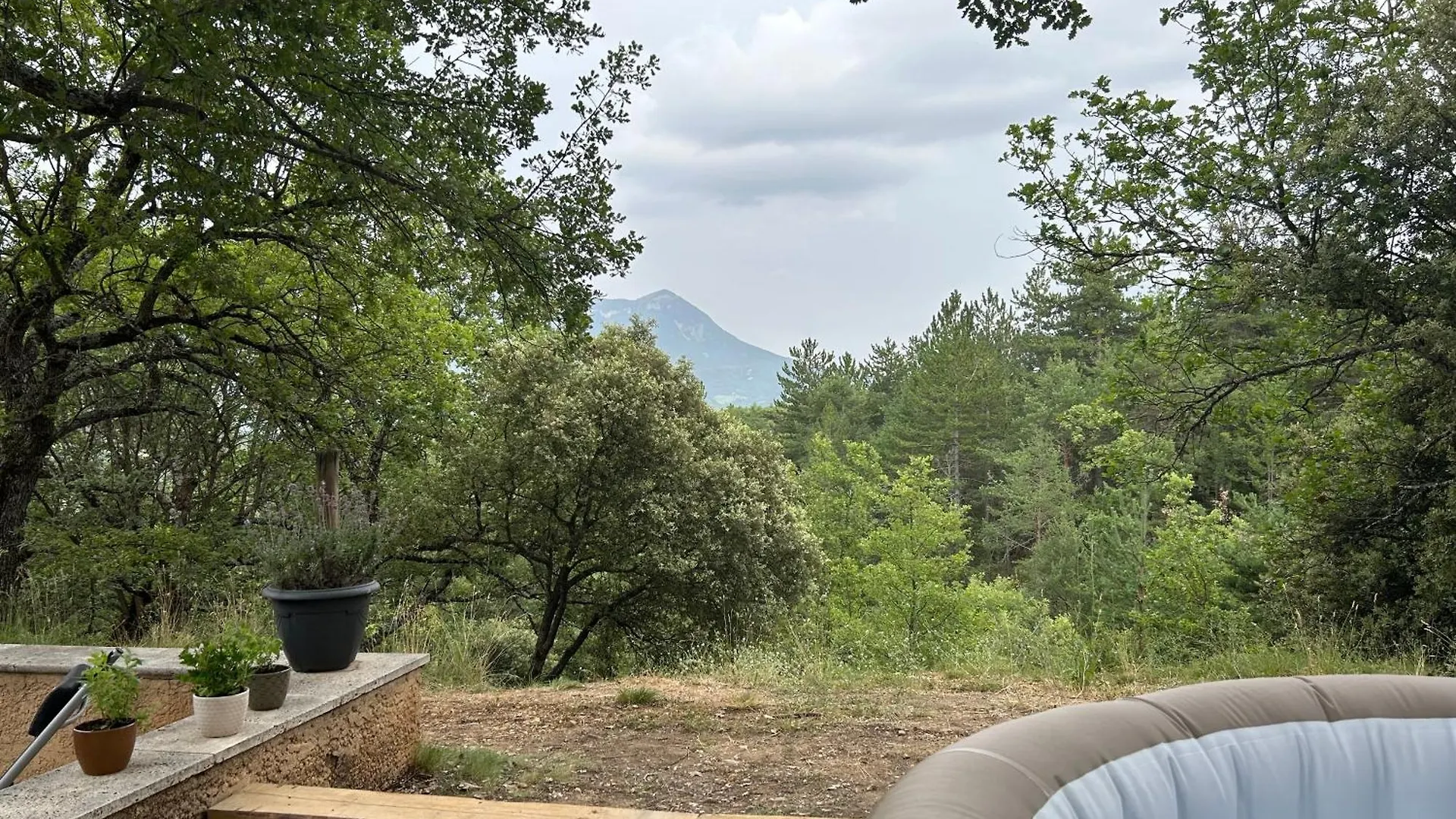 Pretty House In Nature In Provence Champtercier 0*,  Francia